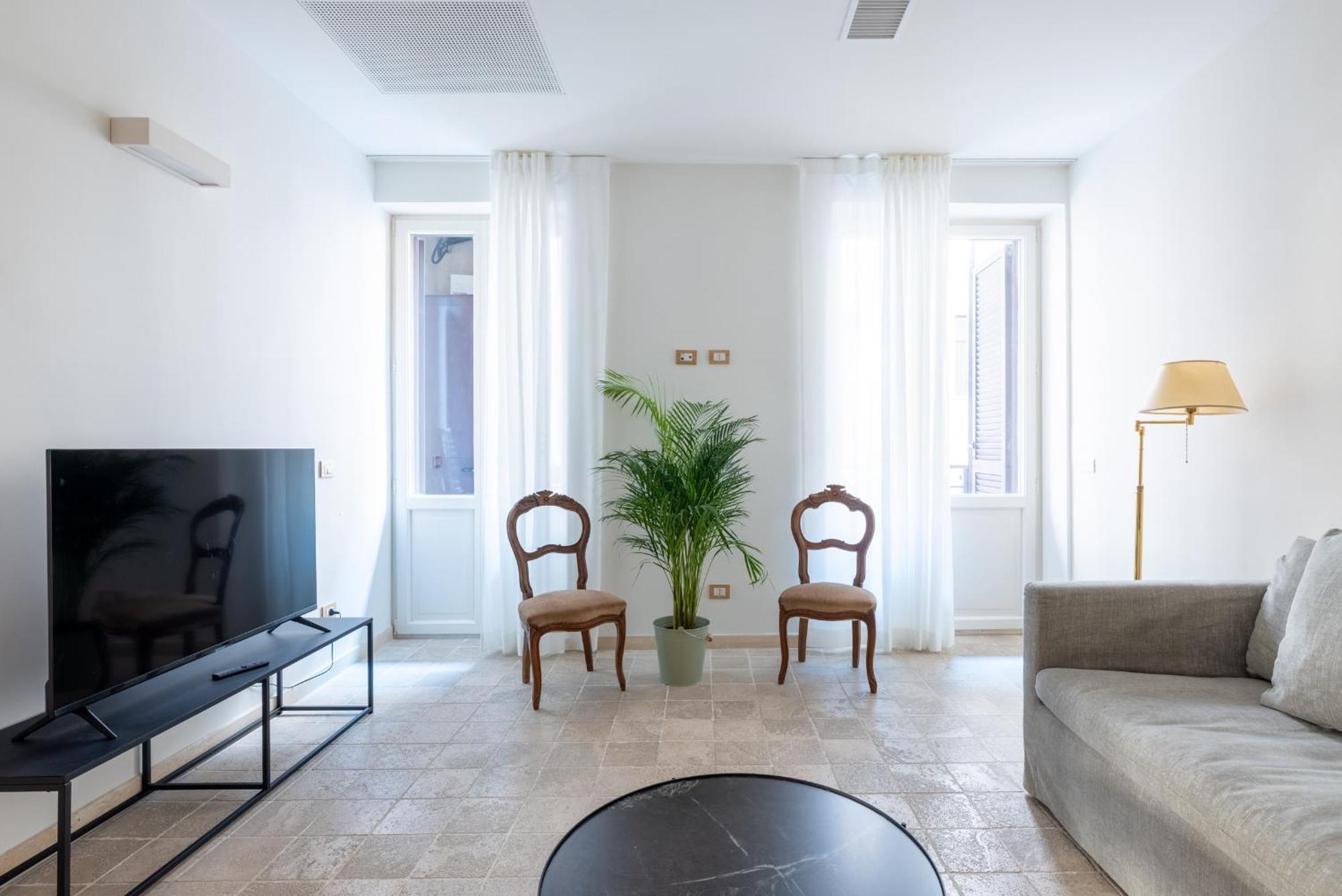 Cozy By Spanish Steps Apartment